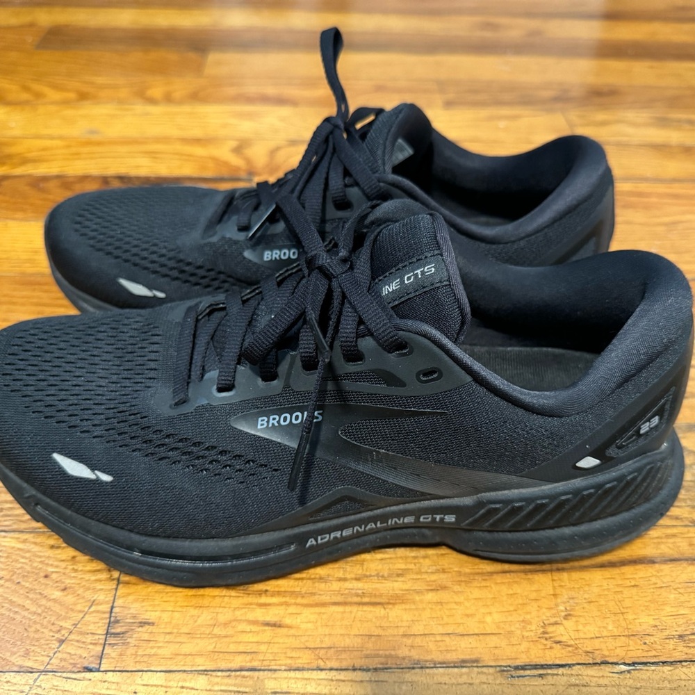Brooks Adrenaline GTS 23 Running Shoe - Men's